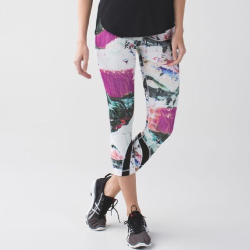 Lululemon Run: Inspire Crop II - Size 2